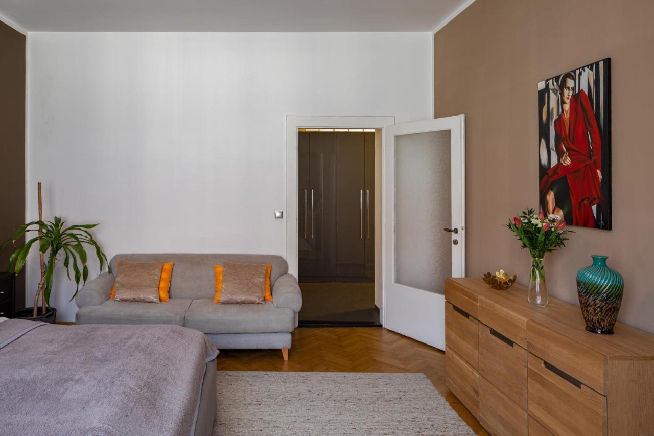 Deluxe Apartment In Old Town By Prague Days Exterior foto